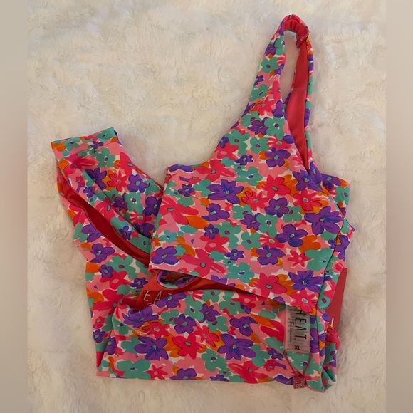 HEAT SWIMWEAR V Neck One Piece St Barts Floral Pattern NWT Women's size XL - Picture 1 of 6